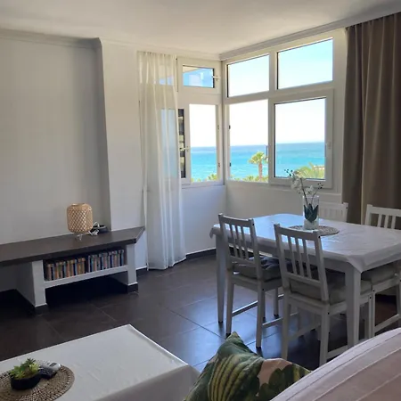 Apartamento Costa Primera Linea De Playa